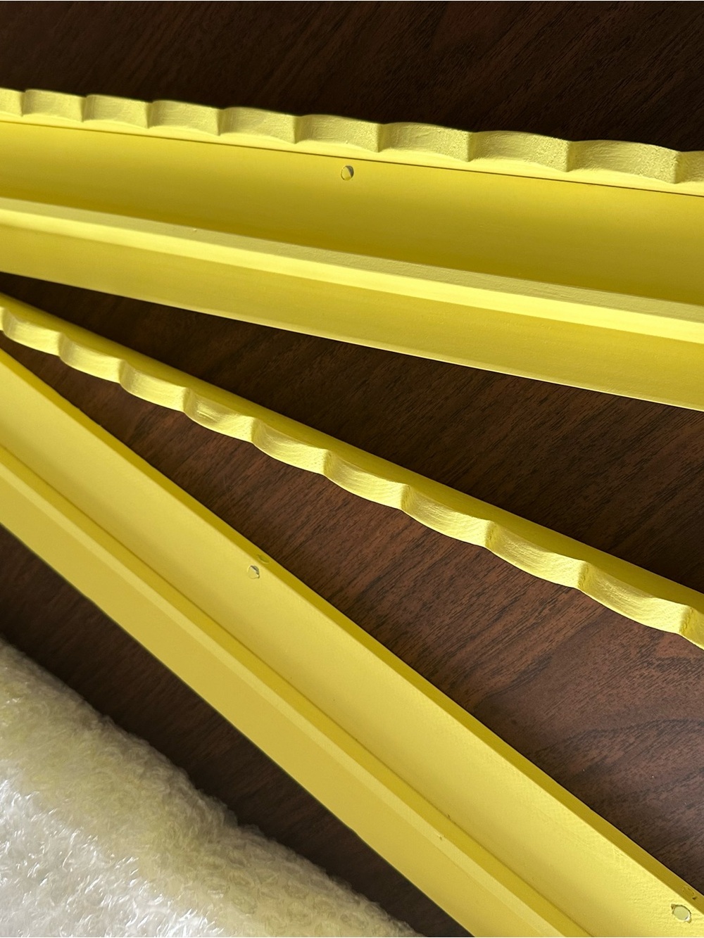 Mahjong Yellow Scalloped Magnetic Tile Holder Rack wooden set - NEW - Picture 7 of 8